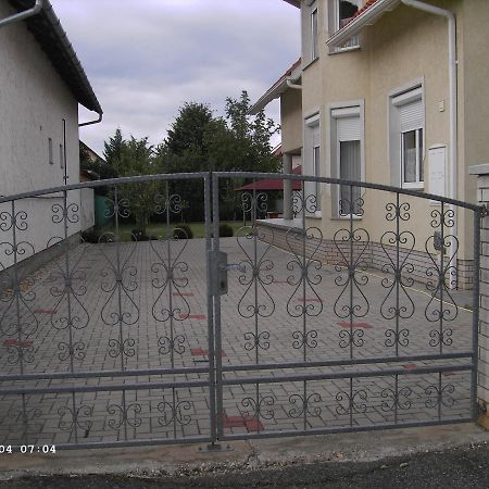 Natalie Appartment Bük 外观 照片